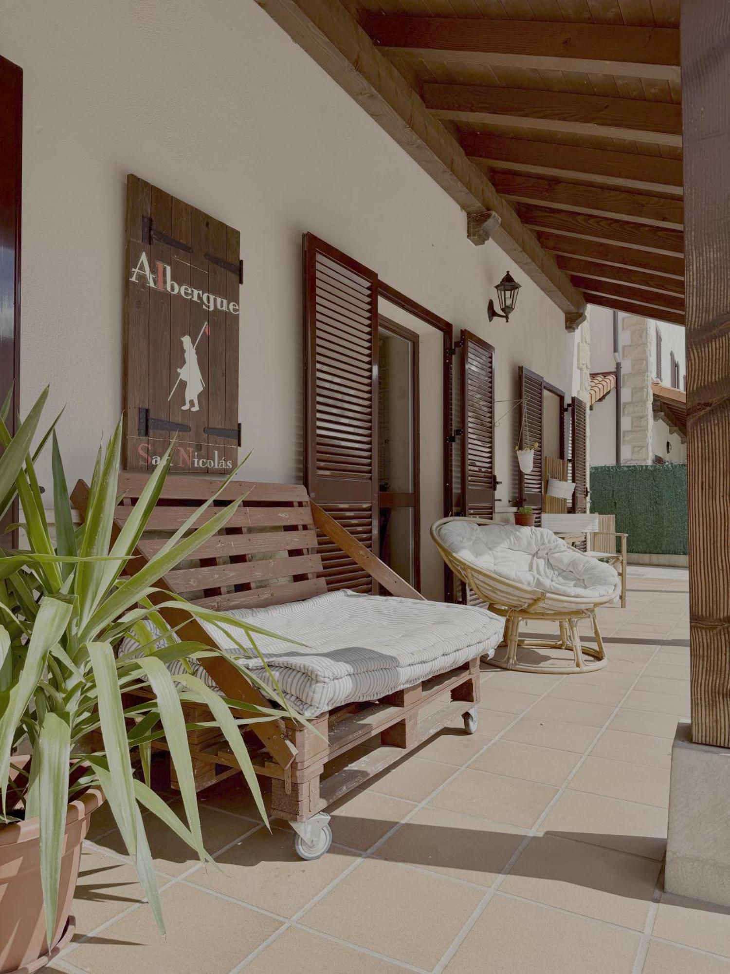Albergue San Nicolas Larrasoana Exteriör bild
